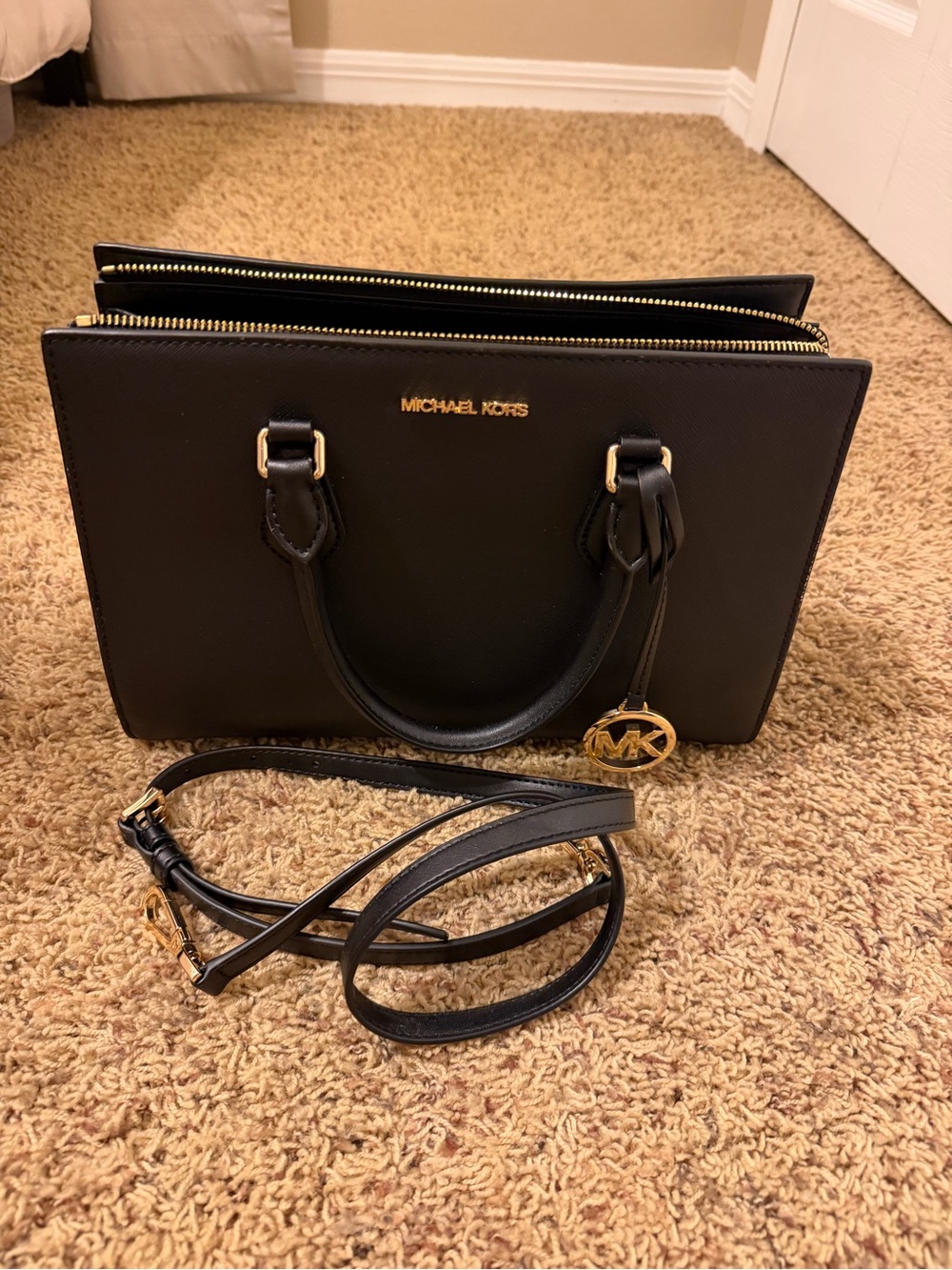 NEW Michael Kors Jet Set Medium Black Saffiano Leather Satchel